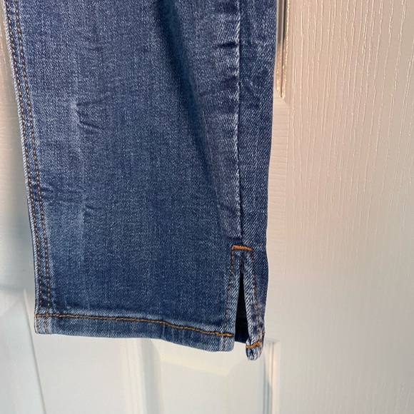 Old Navy Rockstar Super Skinny High Rise Jeans - Picture 2 of 5